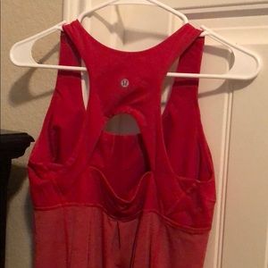 Lululemon tank